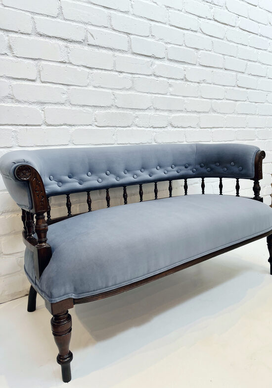 PRO ONLINE KURSS - DĪVĀNA ATJAUNOŠANA